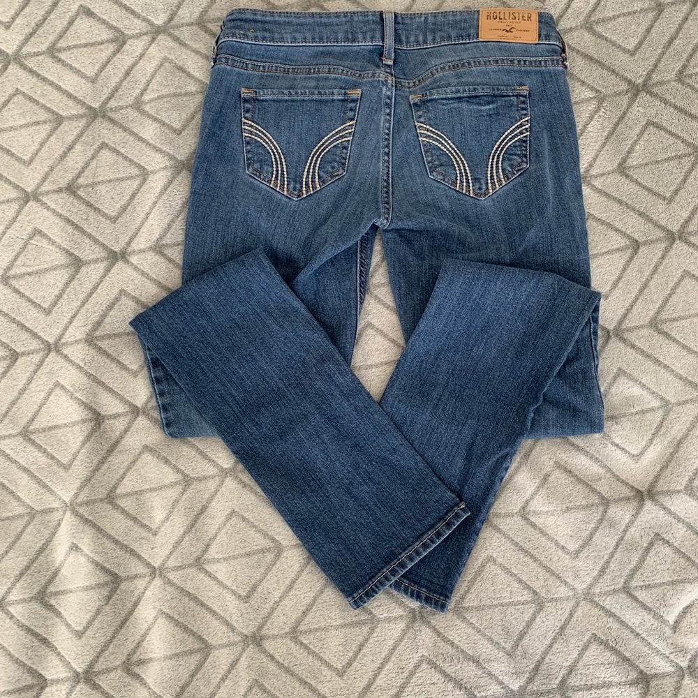Hollister- Low Rise Jeans